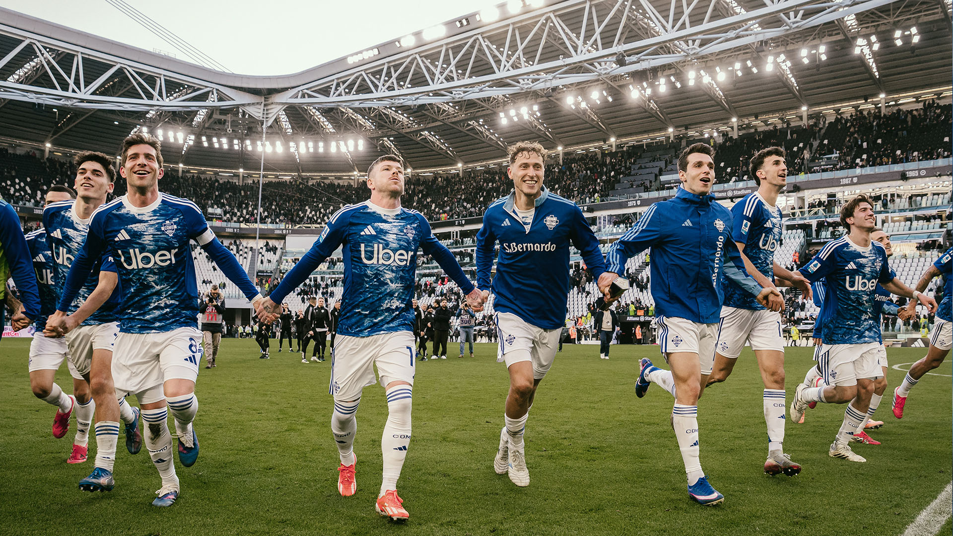 Il Como porta a casa 3 punti da Torino - Como 1907