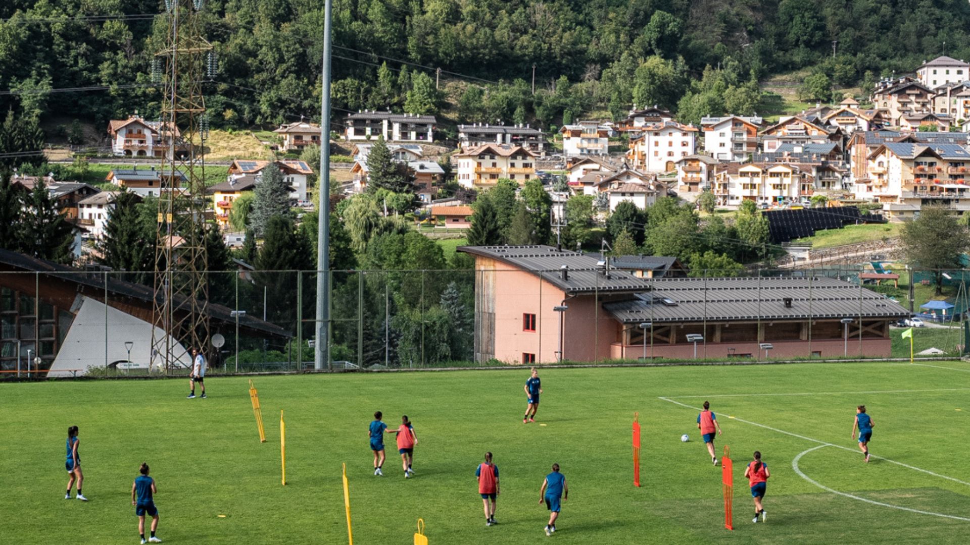 Como 1907 Women's Team Holds Training Camp in Mezzana