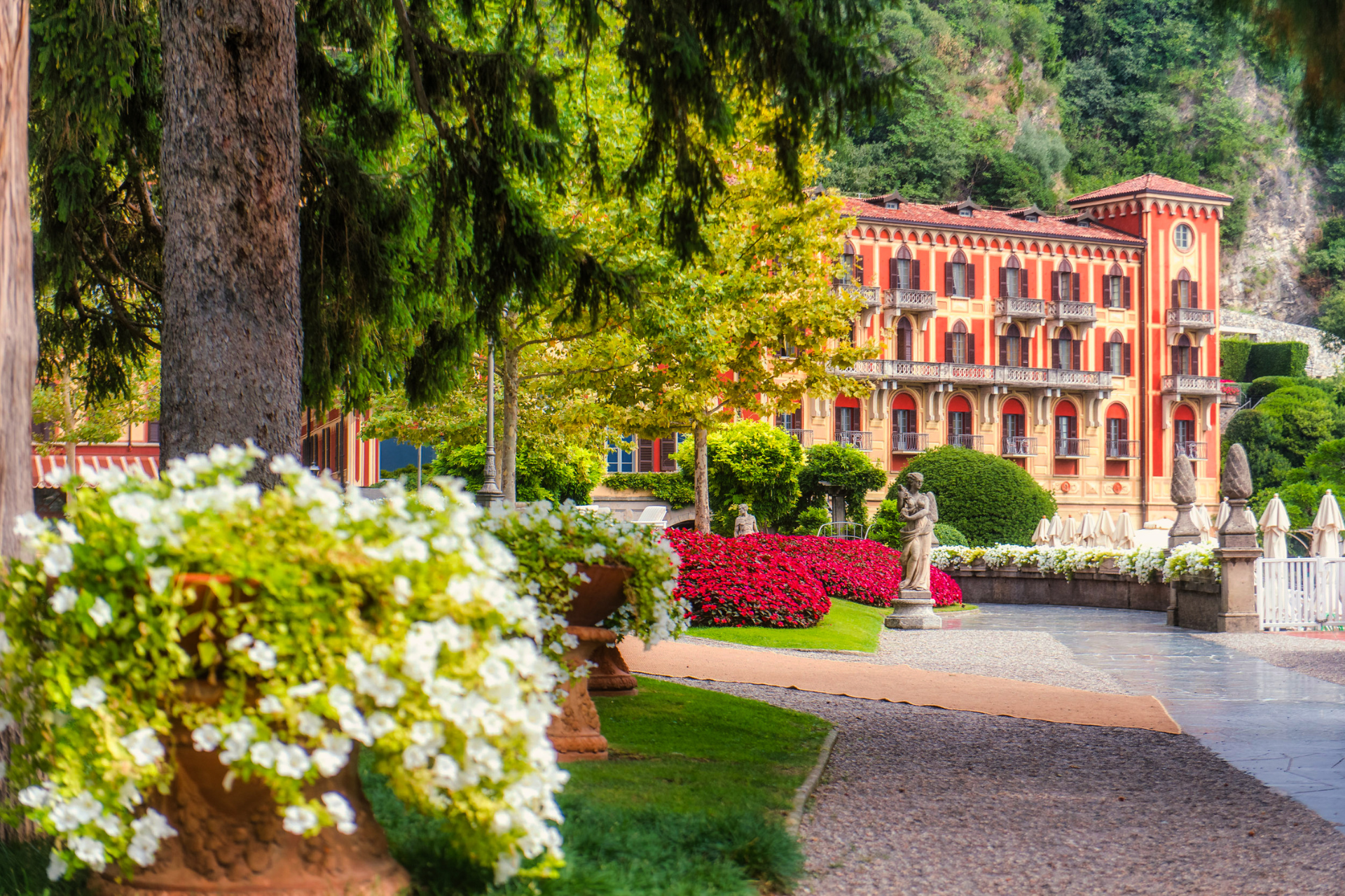 Villa d’Este: The Elegance of Lake Como’s Crown Jewel - Como 1907