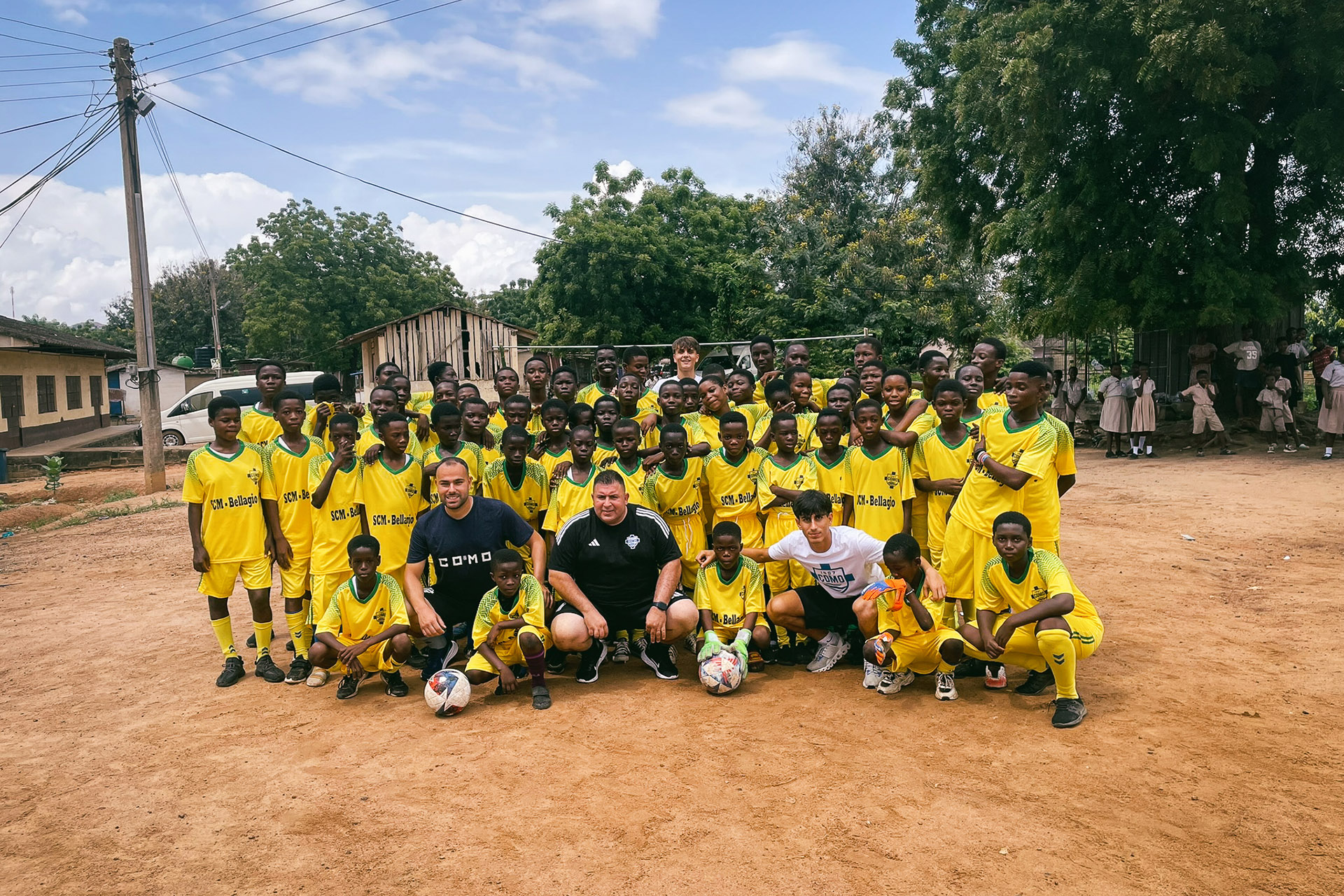 Como 1907 rafforza il suo impegno per la comunità in Ghana - Como 1907