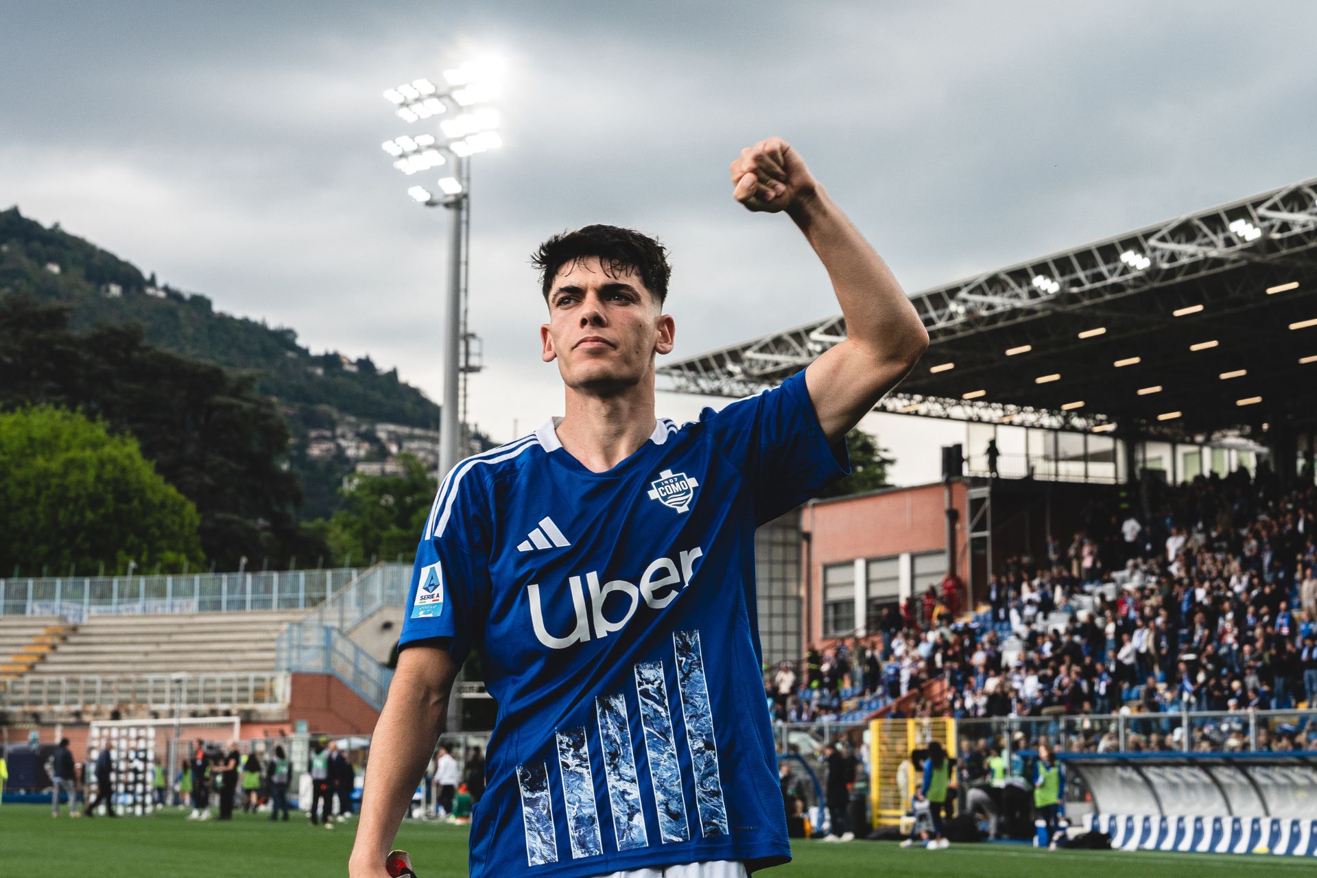 Álex Valle Commits to Como Until 2029 - Como 1907