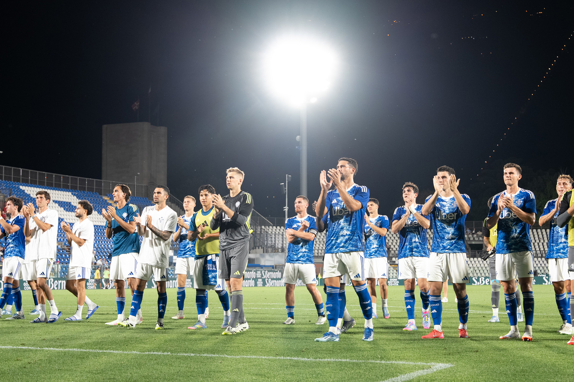 Il Como batte i campioni d’Asia dell’Al-Ahli nella prima giornata di Como Cup - Como 1907