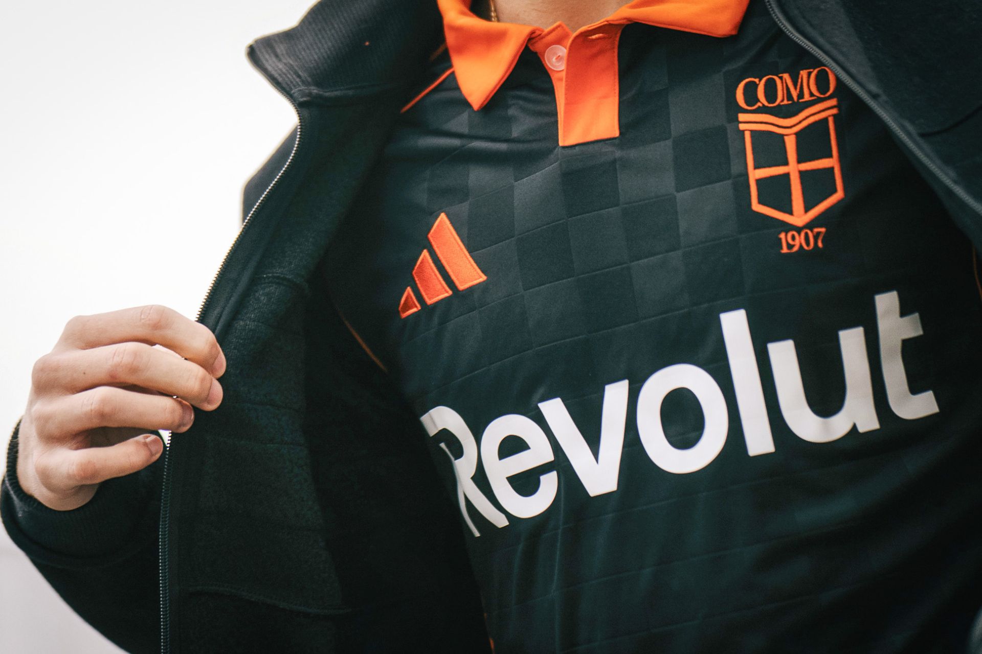 Como 1907 and Adidas Present the New Third Jersey - Como 1907